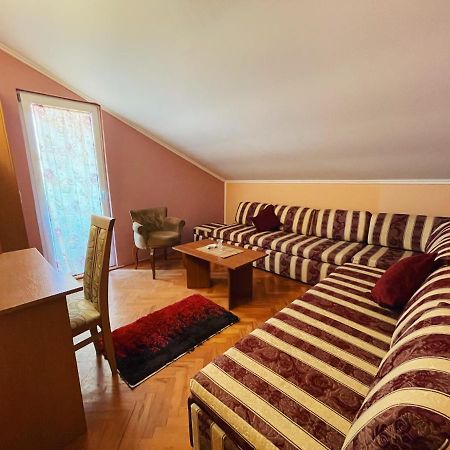 Vila Duricic 300M Od Mora Hotel Ðenovići Eksteriør billede