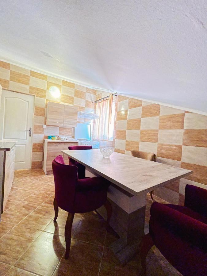 Vila Duricic 300M Od Mora Hotel Ðenovići Eksteriør billede