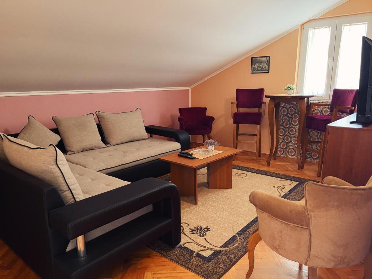 Vila Duricic 300M Od Mora Hotel Ðenovići Eksteriør billede