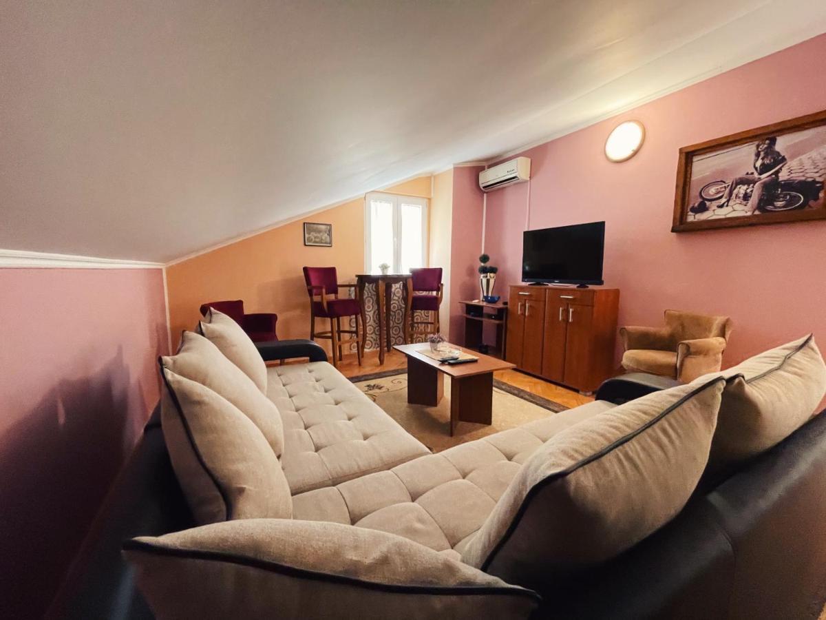 Vila Duricic 300M Od Mora Hotel Ðenovići Eksteriør billede