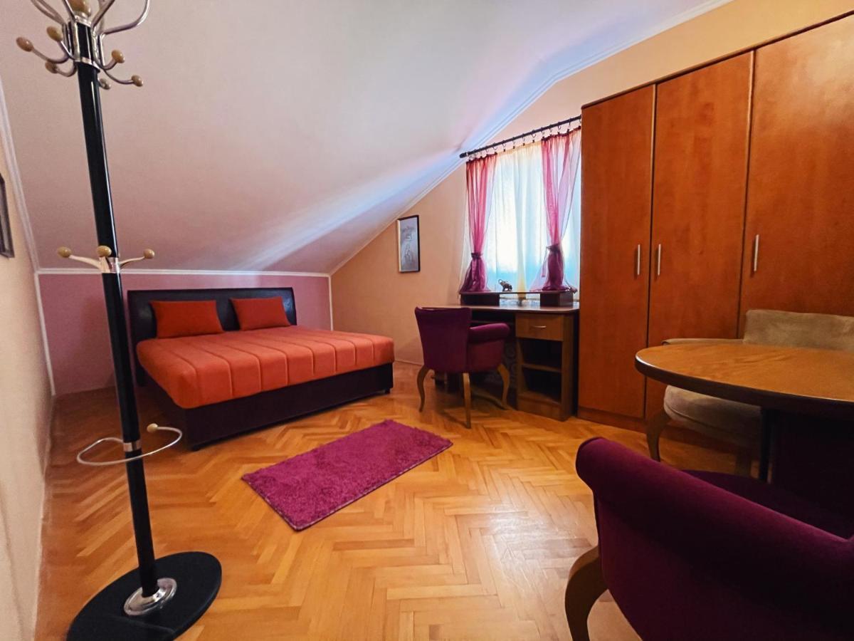 Vila Duricic 300M Od Mora Hotel Ðenovići Eksteriør billede
