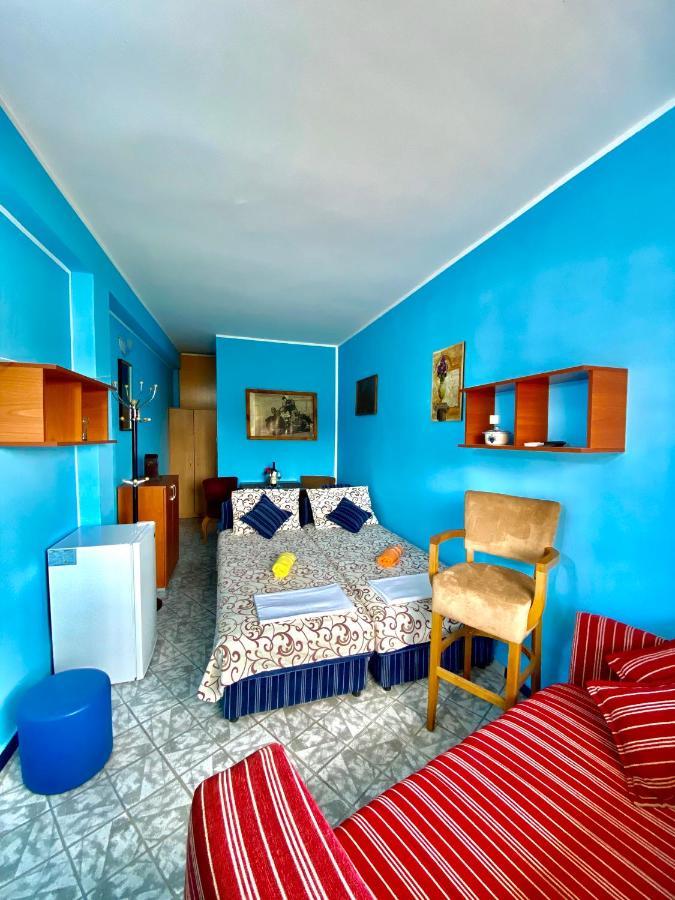 Vila Duricic 300M Od Mora Hotel Ðenovići Eksteriør billede