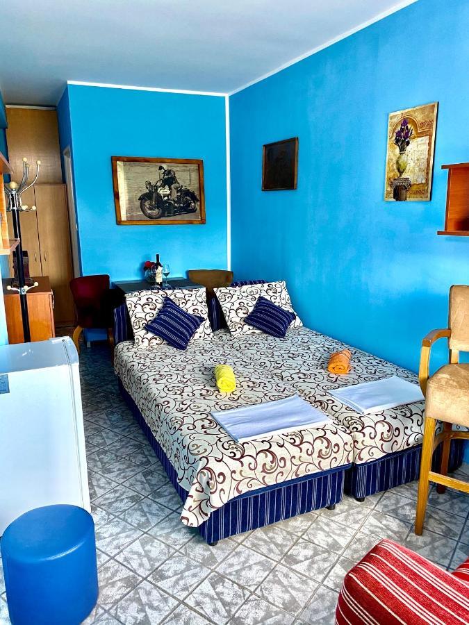 Vila Duricic 300M Od Mora Hotel Ðenovići Eksteriør billede