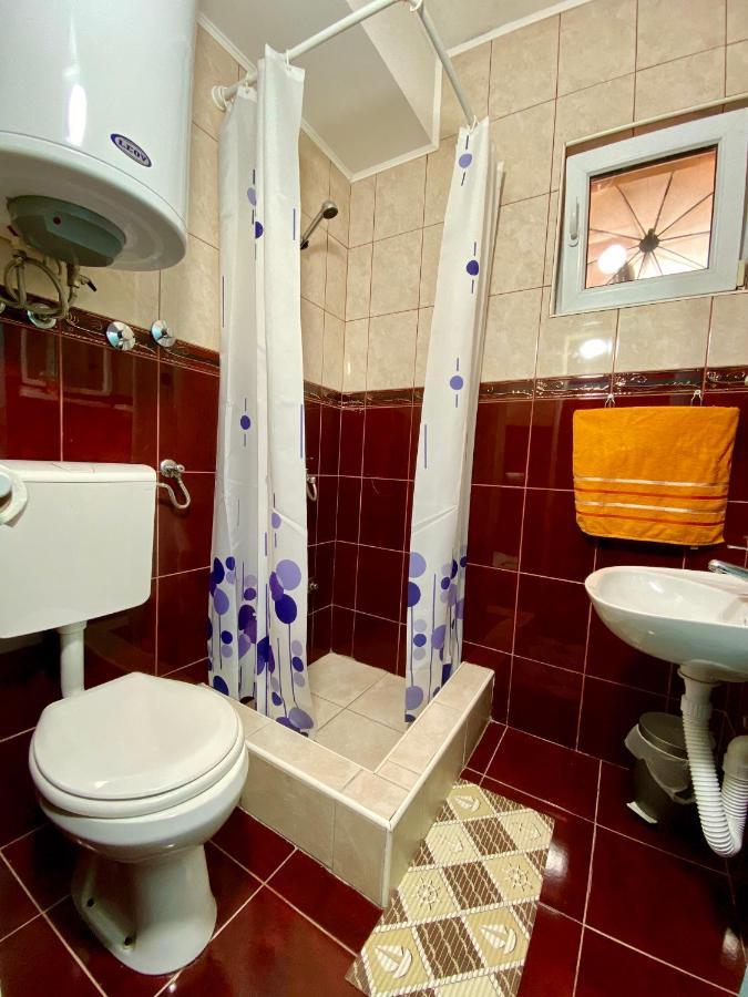 Vila Duricic 300M Od Mora Hotel Ðenovići Eksteriør billede